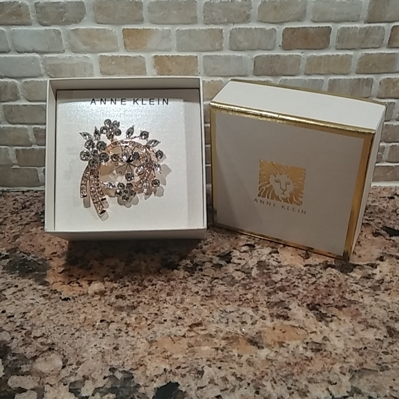 Anne Klein brooch - Picture 3 of 3